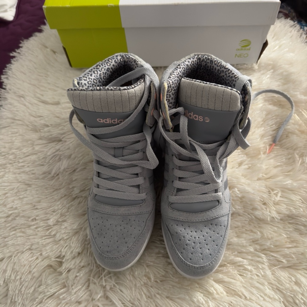 Adidas Wedge heel sneaker